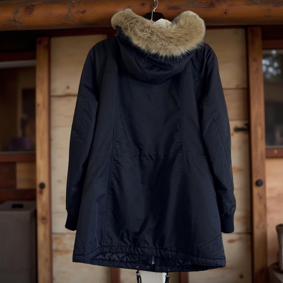 Levi's black Utility Jacket,parka,anarack with Faux Fur Hood 62% cotton EUC - Picture 3 of 12